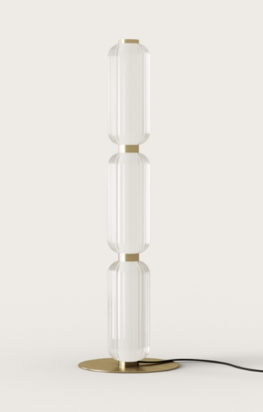 Leveres i matt gullfarge